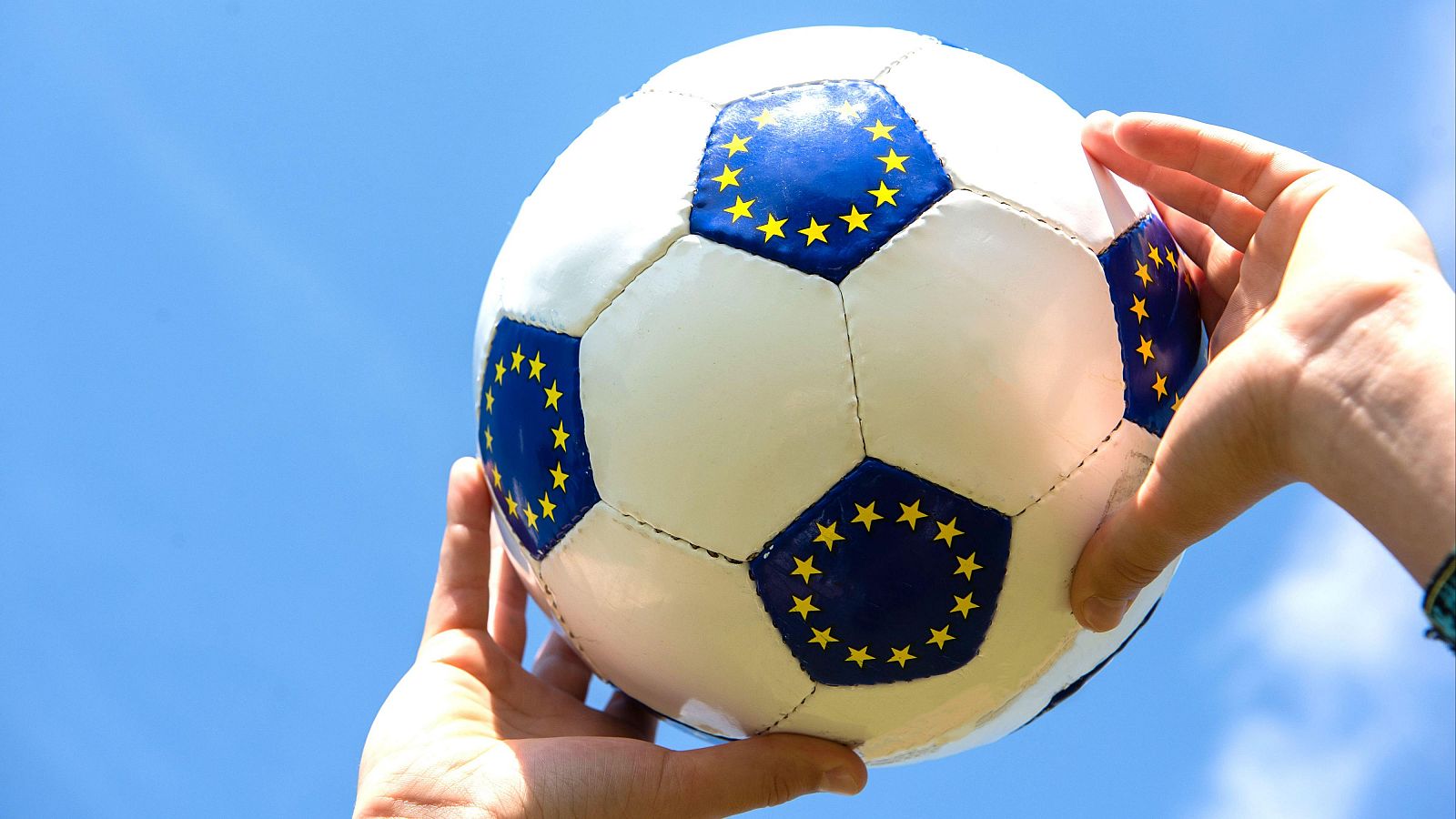 La Unión Europea ha puesto en marcha el Reglamento sobre Subvenciones Extranjeras para disminuir la presencia de financiación extranjera en el fútbol europeo