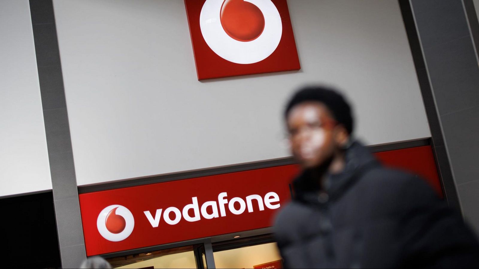 Vodafone plantea un ERE para 1.198 trabajadores, más del 35% de la plantilla