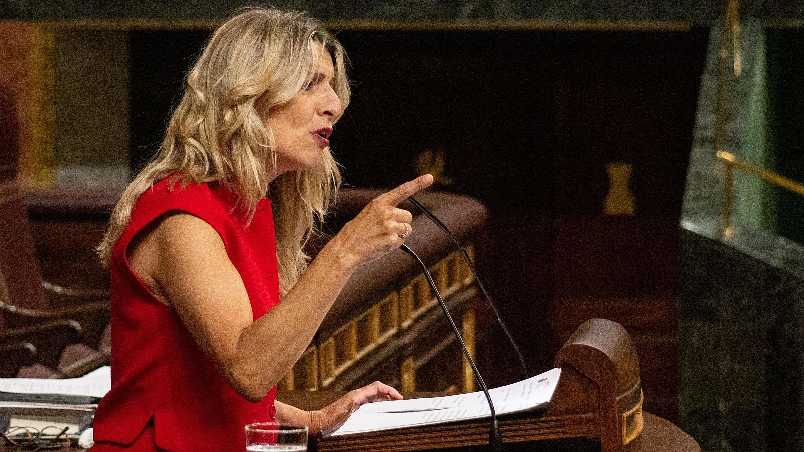 EuropaPress 6028308 vicepresidenta segunda yolanda diaz interviene interpelaciones sesion plenaria (1)