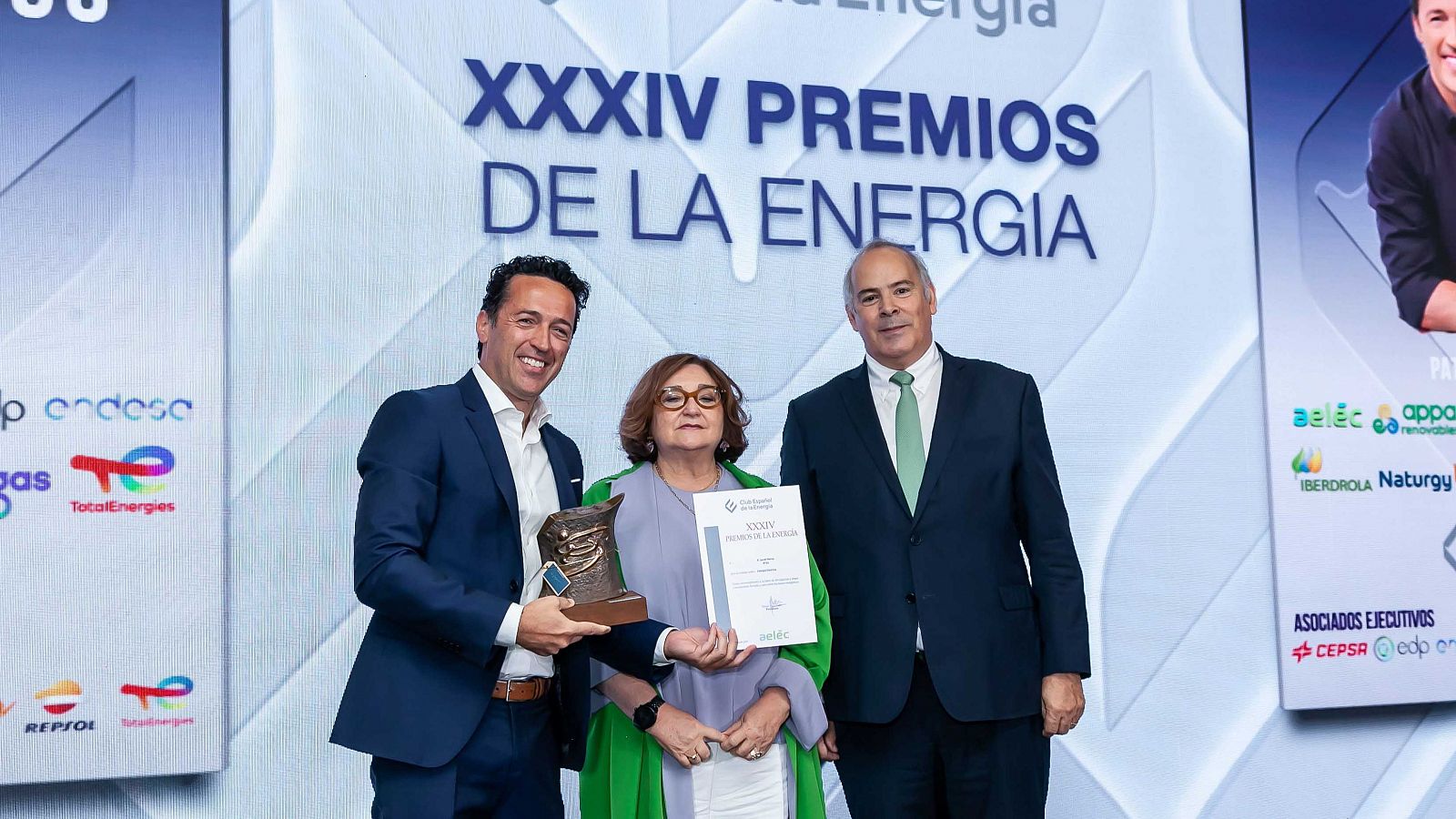 Jacob Petrus recoge el premio Aelec