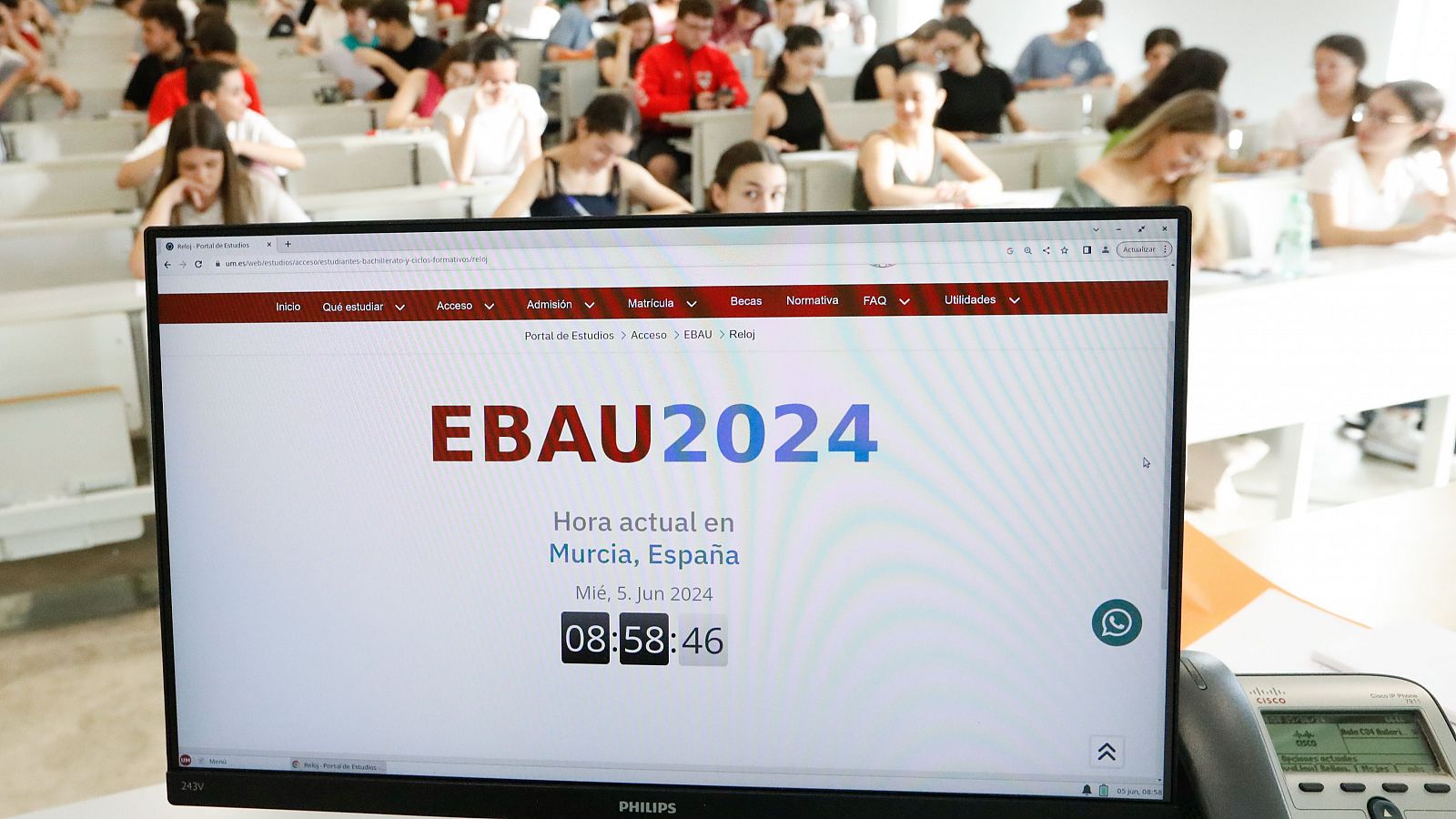 Primer día de la Evaluación del Bachillerato para el Acceso a la Universidad (EBAU), en Murcia