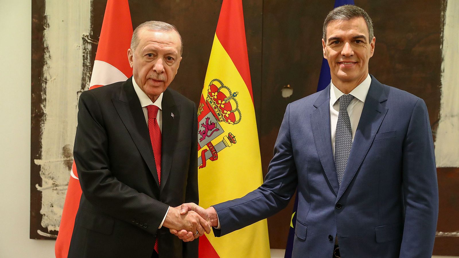 Erdogan destaca la postura de Sánchez en Gaza en una cumbre en Madrid