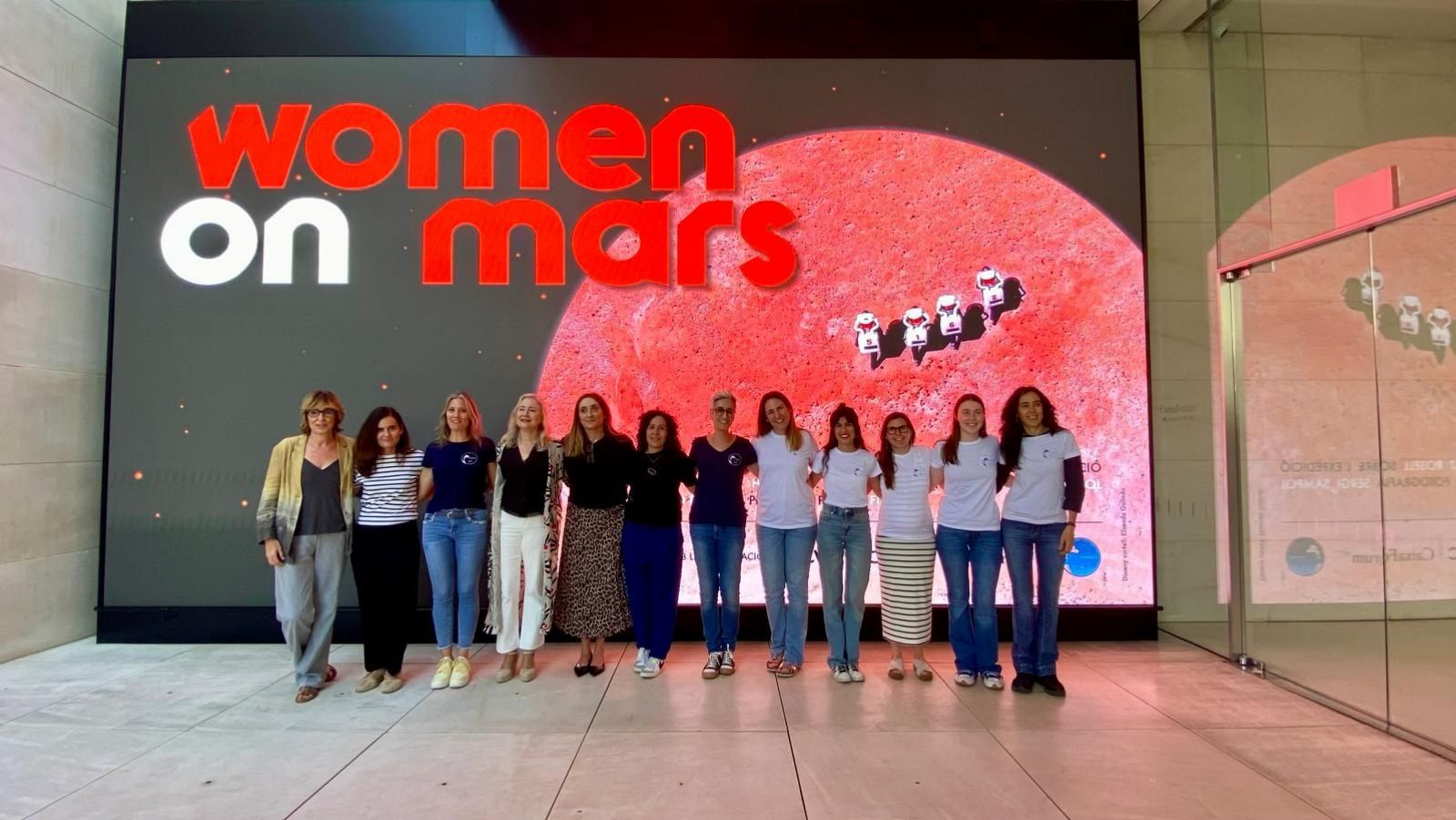 Foto de família 'Women on Mars'