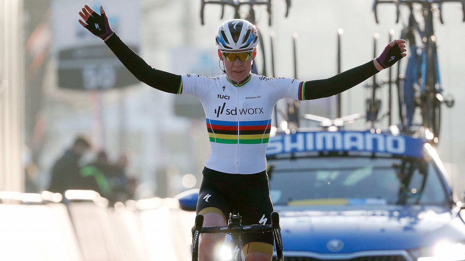 Anna Van der Breggen vuelve al ciclismo profesional para la temporada 2025