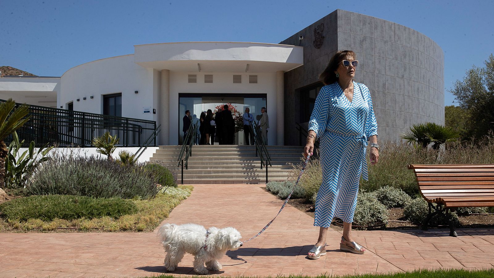 Málaga abre el primer cementerio público para Mascotas de España