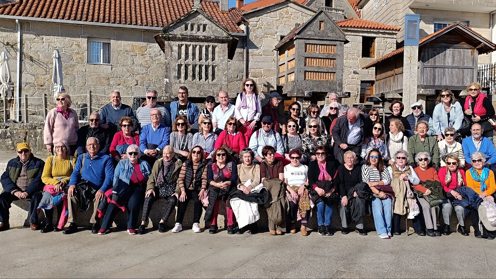 El grupo en Combarro