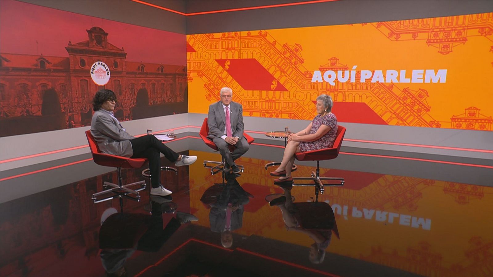 Carles Fernández, Lluís Falgàs i Milagros Pérez Oliva, al plató d''Aquí parlem'