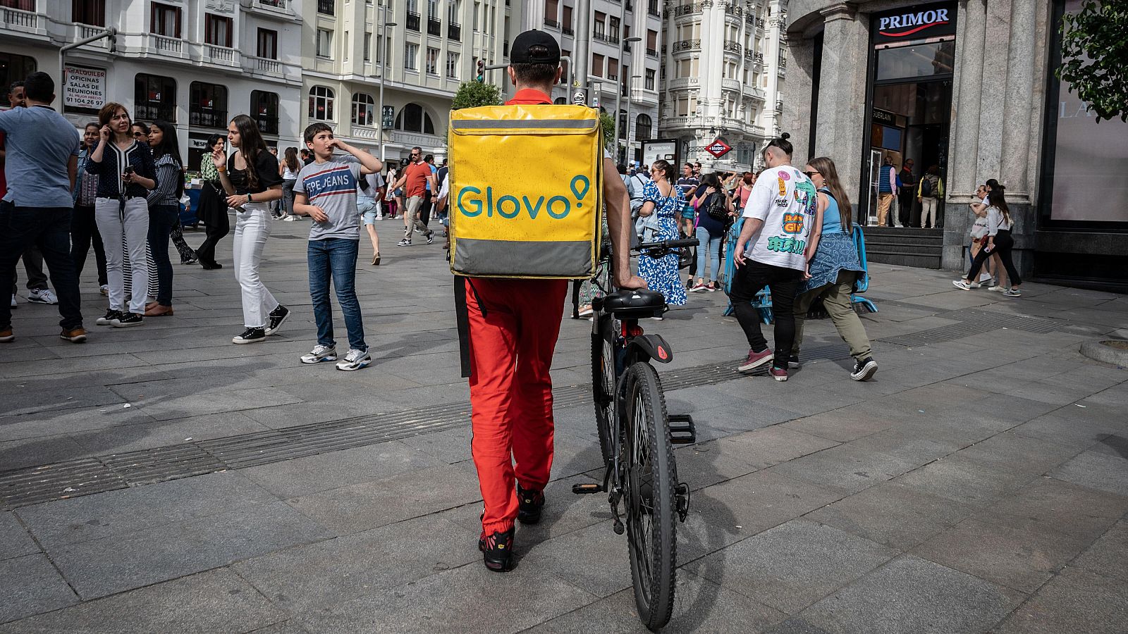 Un juez de Barcelona abre una investigación a Glovo por utilizar supuestamente a falsos autónomos