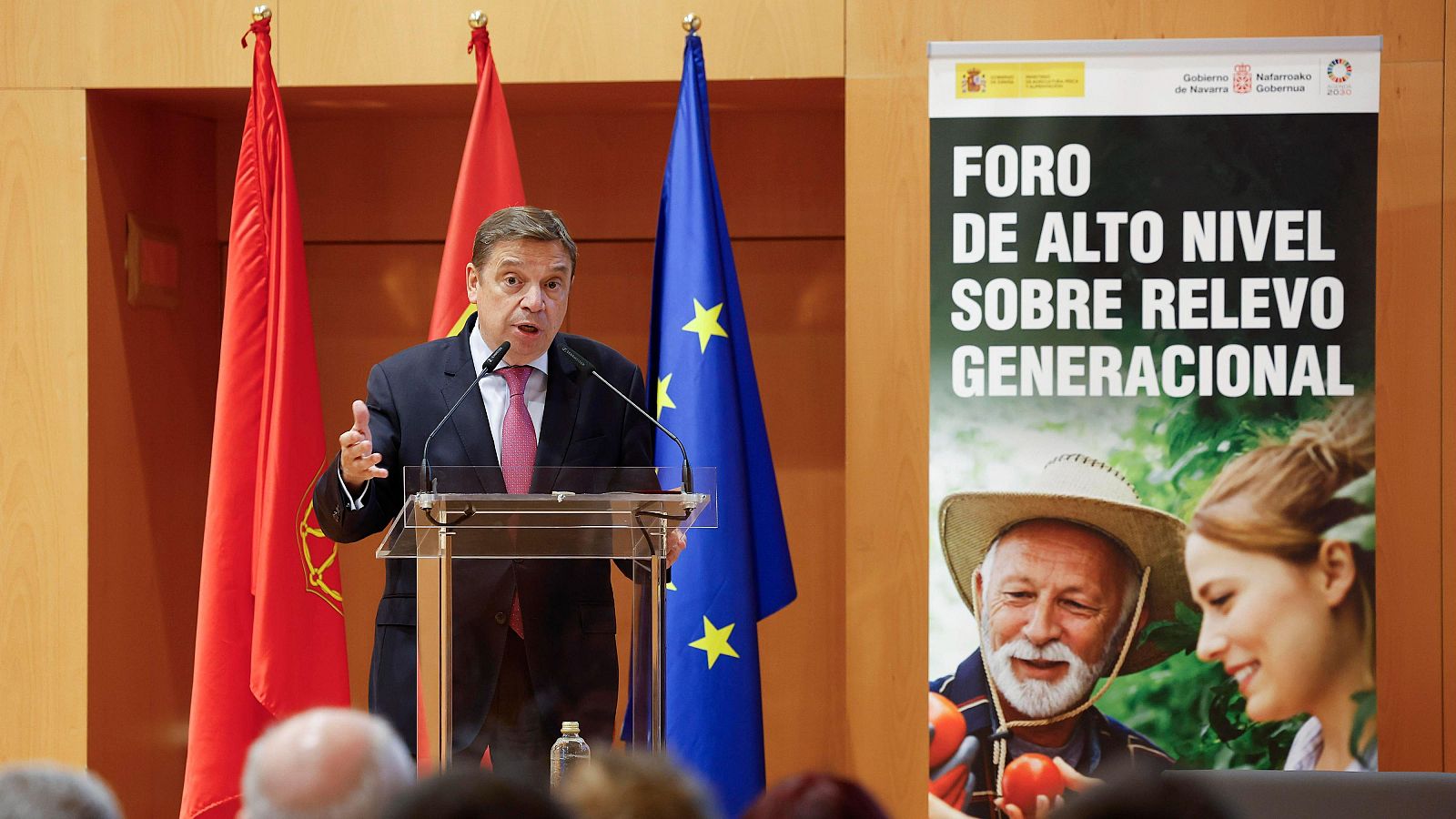 El ministro de Agricultura Pesca y Alimentación, Luis Planas, clausura el Foro sobre relevo generacional