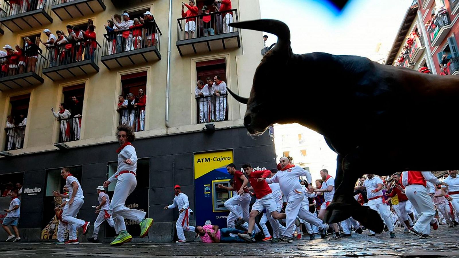 El primer encierro de San Fermín, líder de su franja