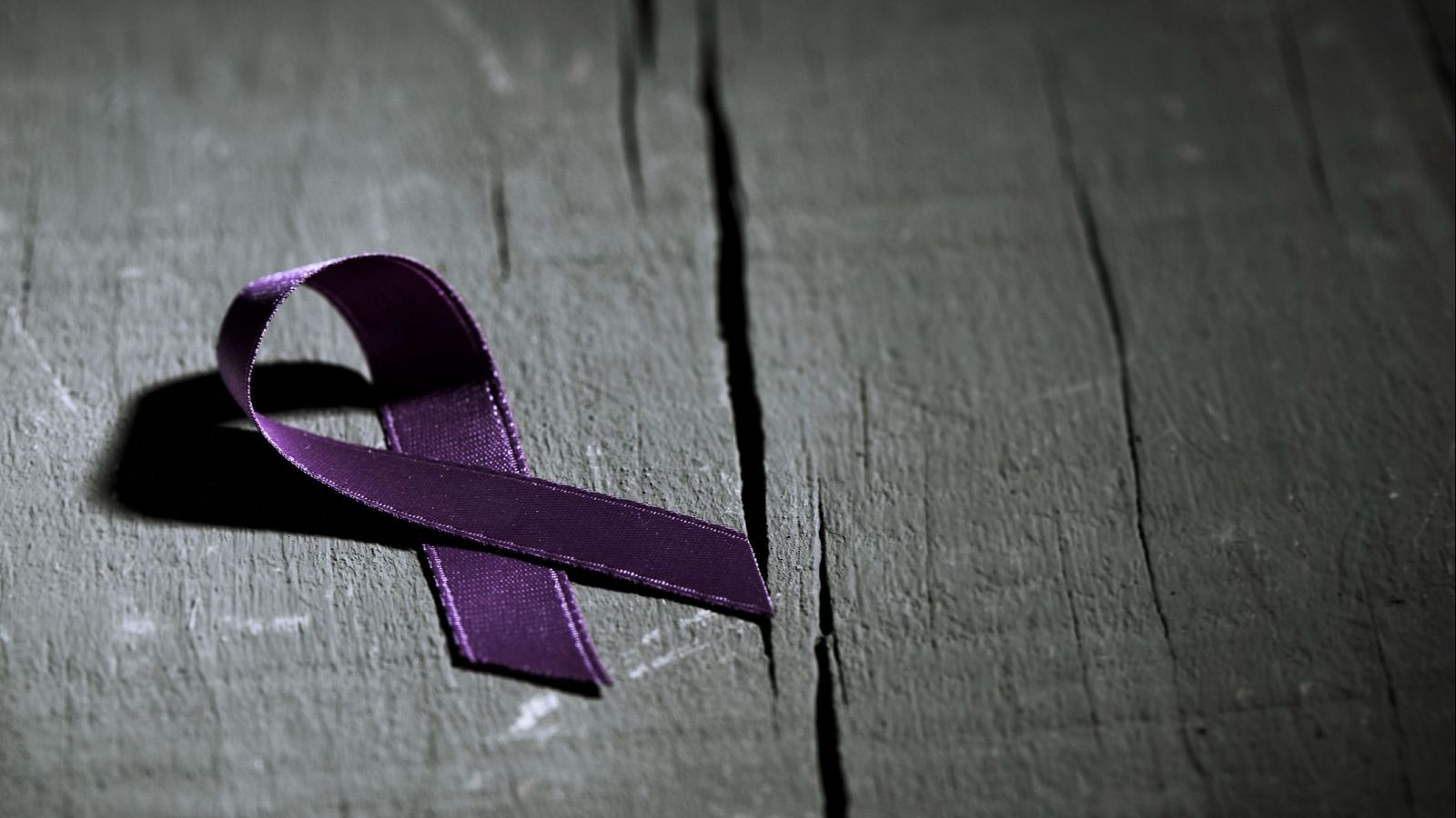 Cinta violeta contra la violencia de género.