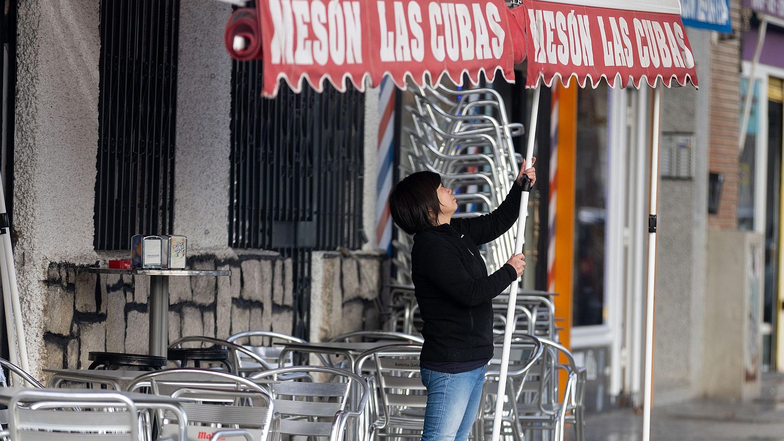 La AIReF eleva el PIB al 2,4% este año y pide medidas ante el "riesgo" de incumplir la regla de gasto