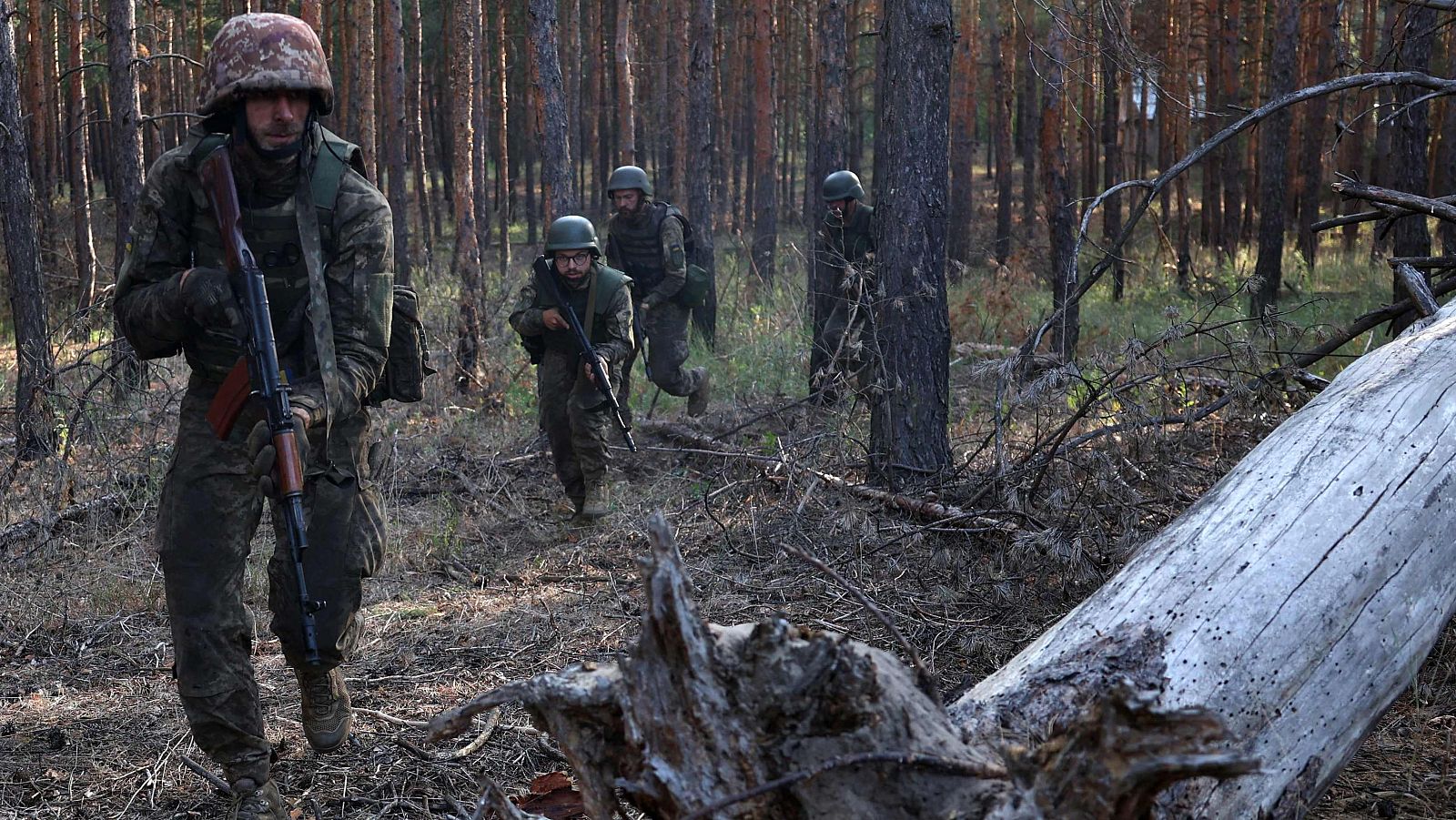 Soldados ucranianos, muy cerca del frente en la región de Donetsk.