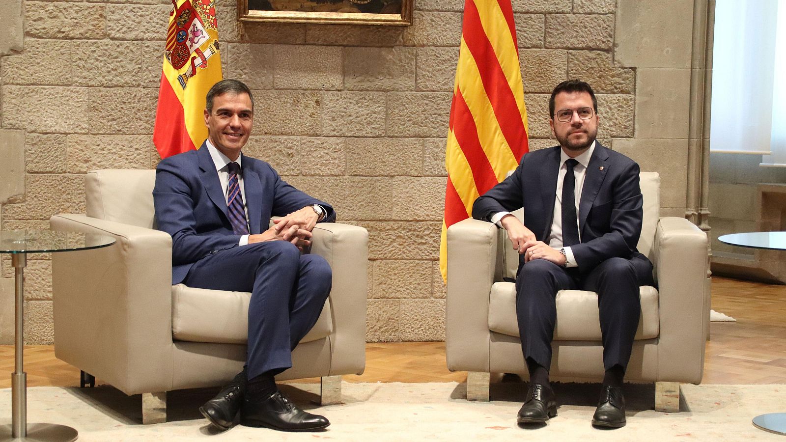 Pere Aragonès rep a Pedro Sánchez al Palau de la Generalitat