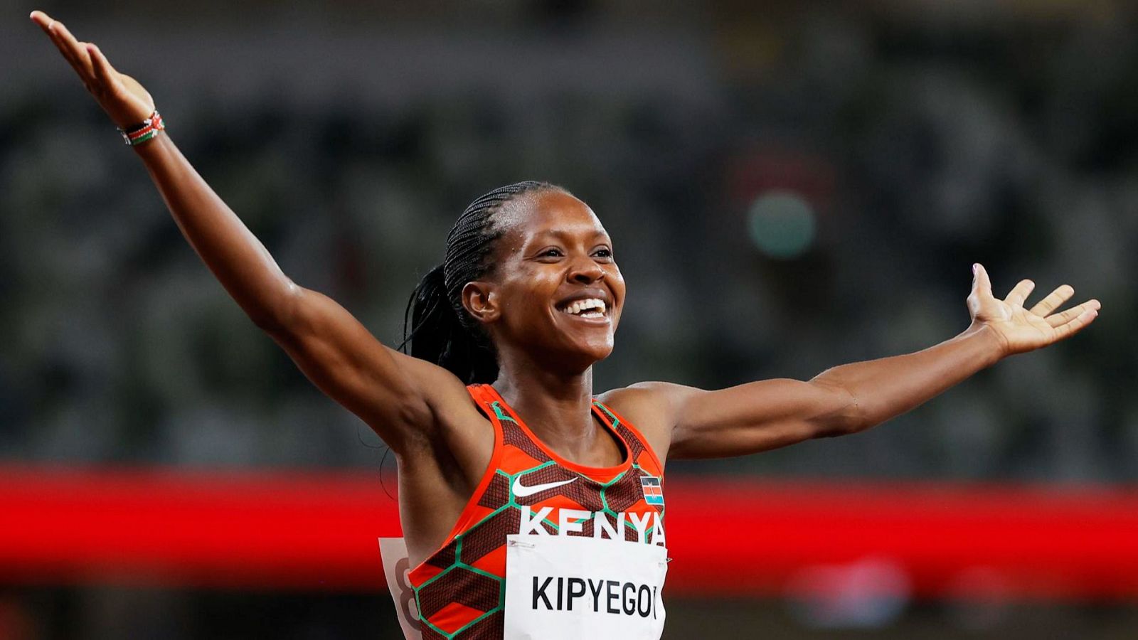 Faith Kipyegon se cita con la historia del mediofondo en París 2024