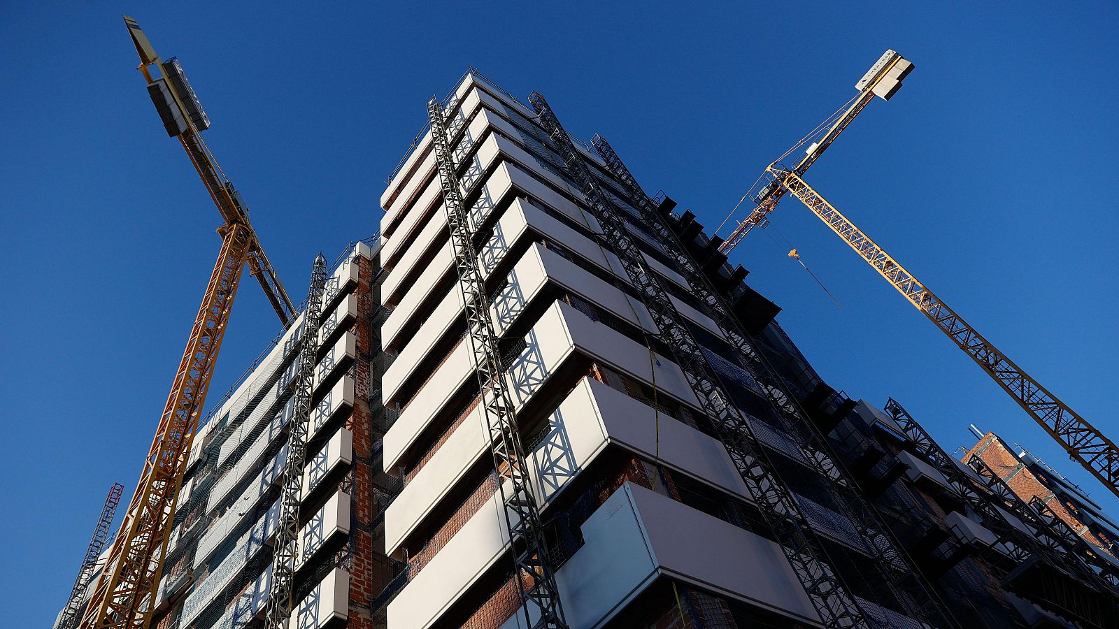 Vista de un bloque de viviendas en construcción en Madrid