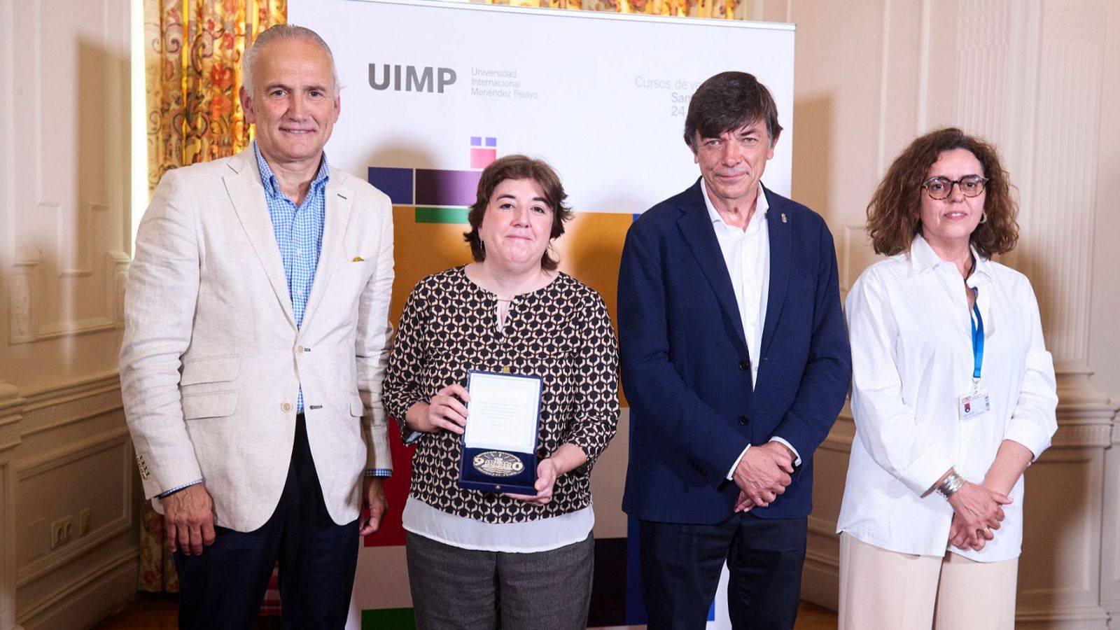 31/07/2024
UIMP
Entrega Medalla 90 Aniversario UIMP a RTVE, y en su nombre a Concepcion Cascajosa.

Photo: Cesar Ortiz Gonzalez