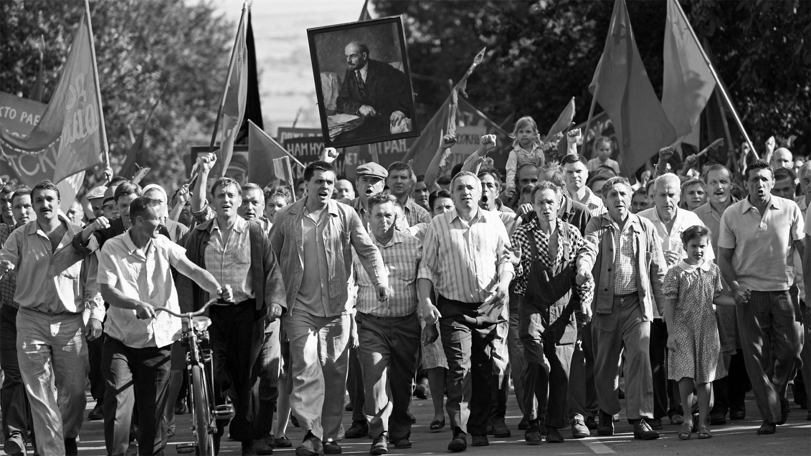 La historia de la película 'Queridos camaradas': ¿Qué pasó en Novocherkask?