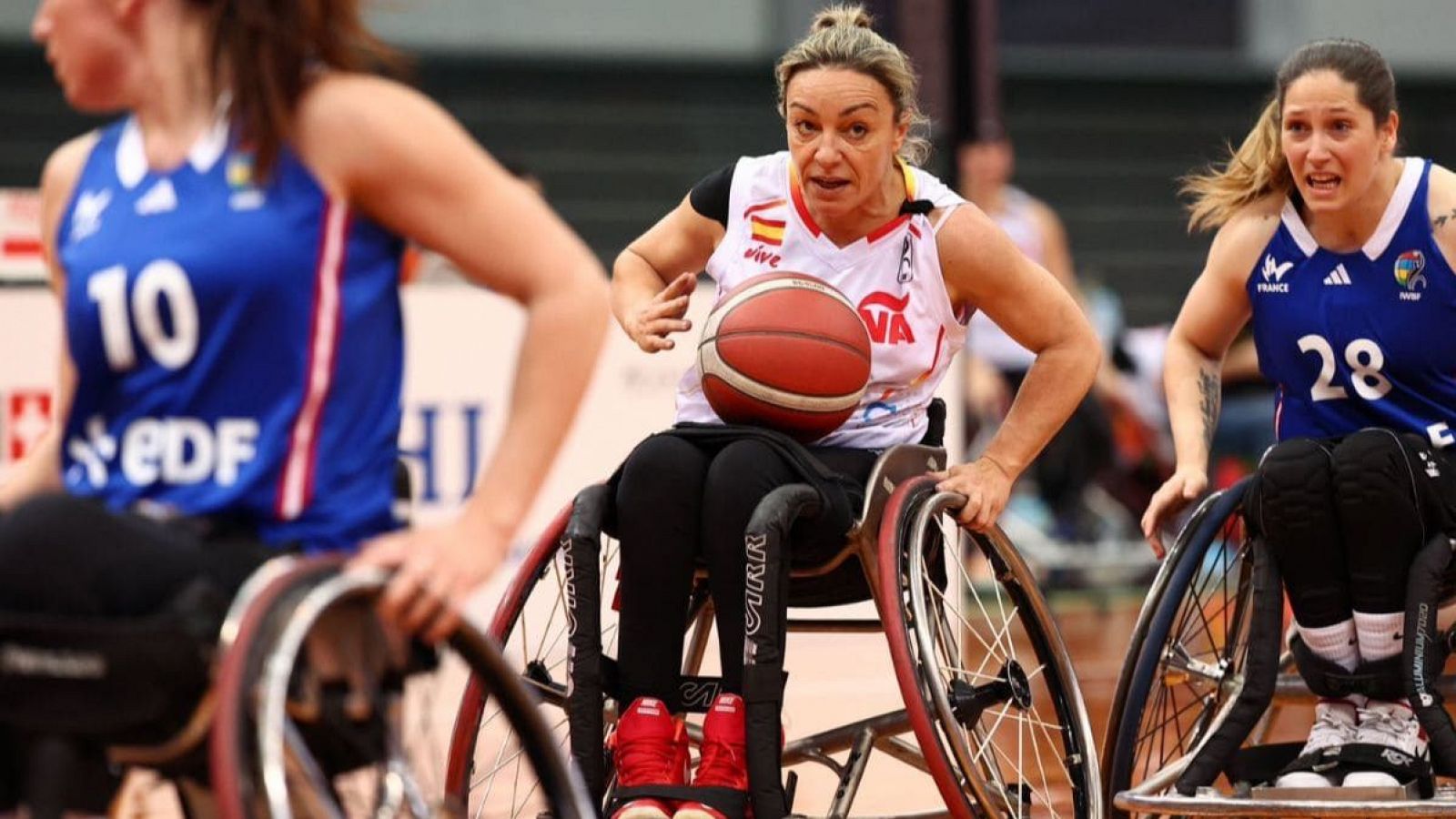 El baloncesto en silla de ruedas, uno de los deportes más seguidos en los Juegos Paralímpicos.