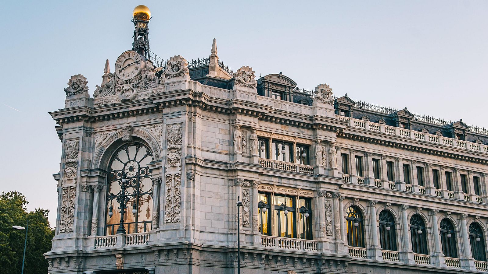 La morosidad de la banca española cae en junio al 3,43 %, mínimos desde finales de 2008