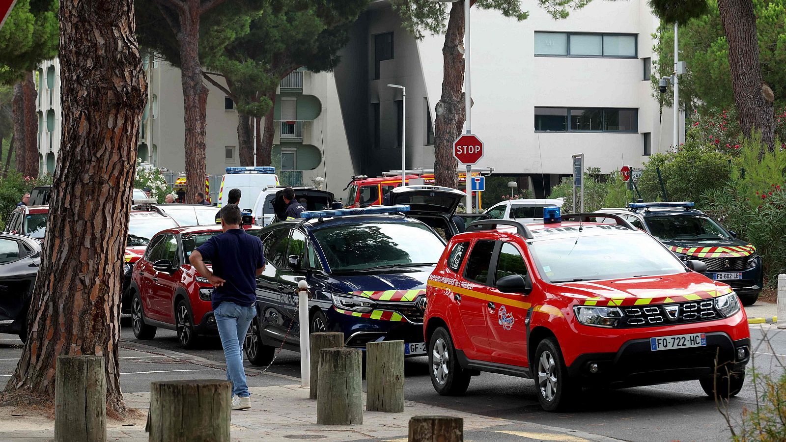 Un policía herido en un atentado contra una sinagoga en el sur de Francia