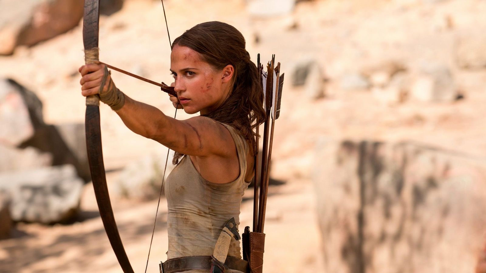 La increíble transformación de Alicia Vikander para 'Tomb Raider'