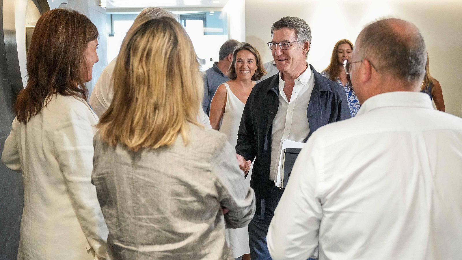 El presidente del PP, Alberto Núñez Feijóo, y la secretaria general del partido, Cuca Gamarra, durante la reunión del Comité de Dirección del Partido.