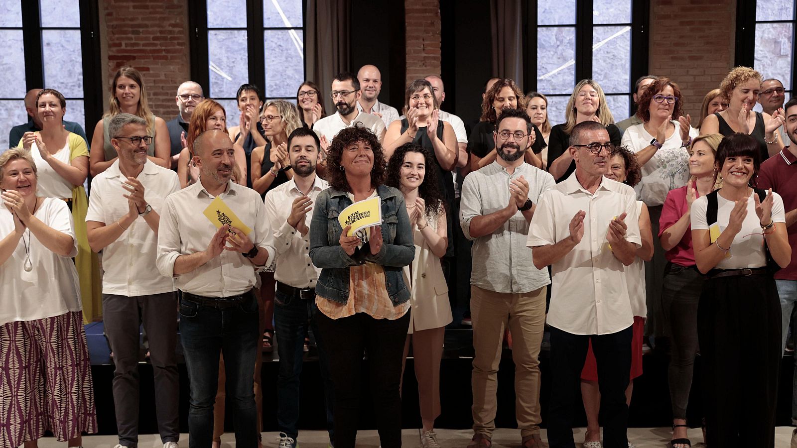 Marc Aloy, Teresa Jordà, Xavier Godàs i Alba Camps Roca, durant la presentació de la candidatura Nova Esquerra Nacional