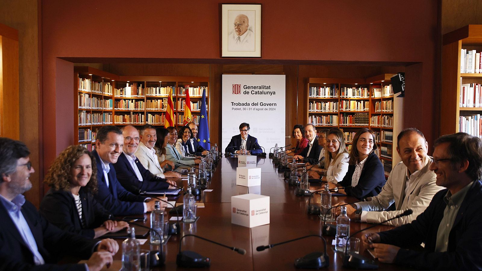 El president de la Generalitat reuneix el Govern a les dependències de l'Arxiu Montserrat Tarradellas i Macià, al Monestir de Poblet