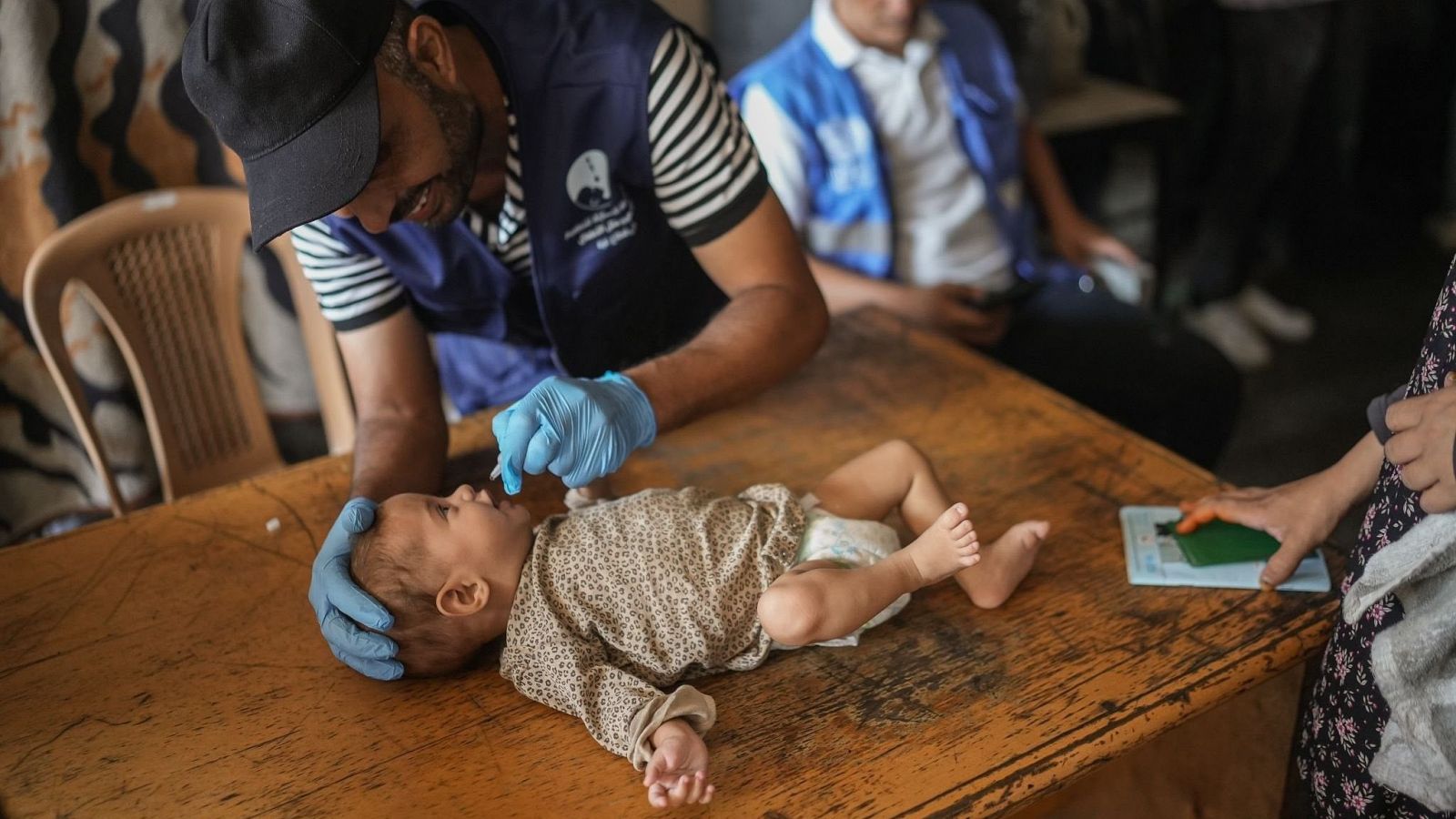 Comienza la campaña de vacunación de la polio en Gaza