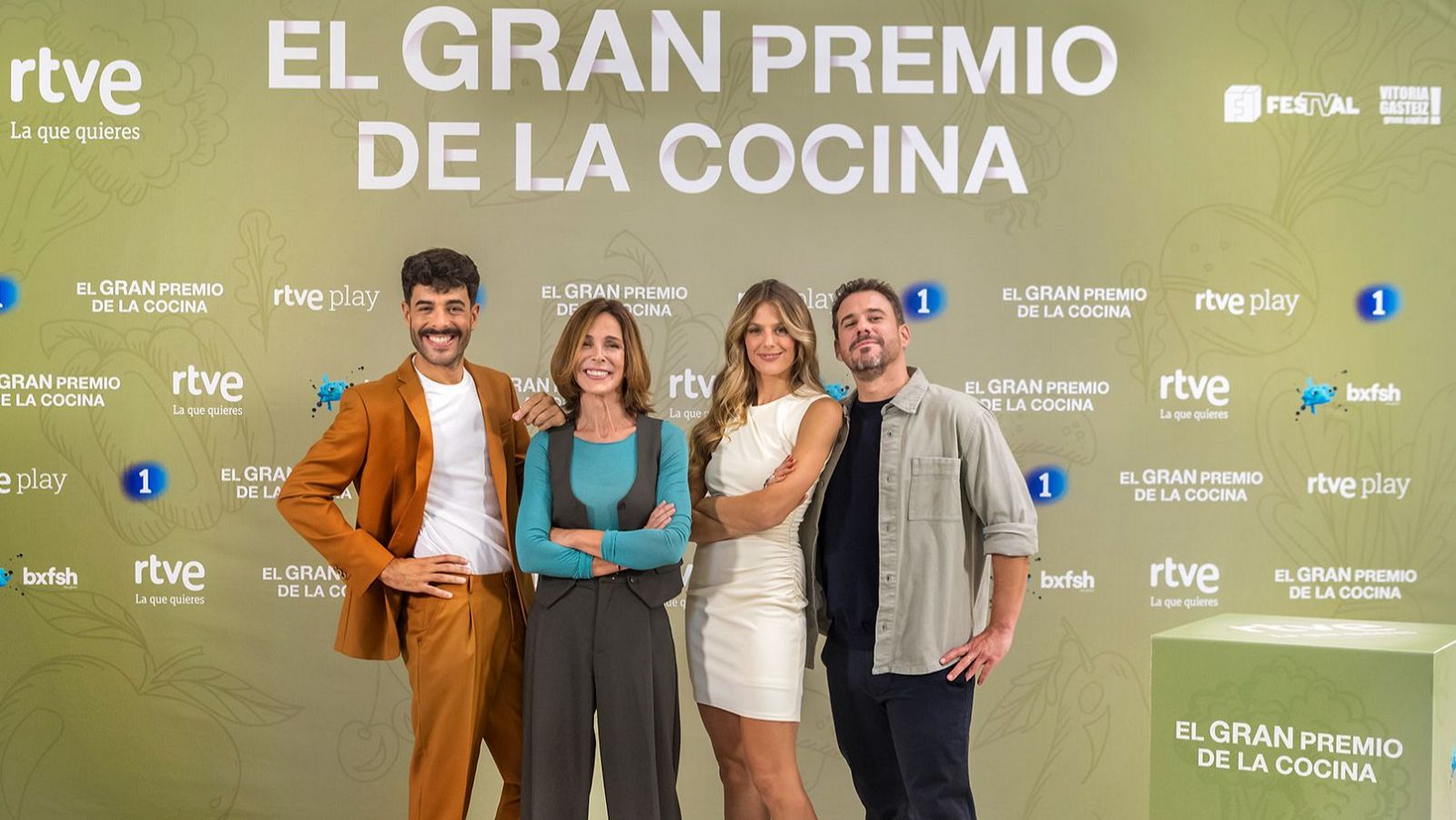 Presentadores y jurado de 'El gran premio de la cocina'