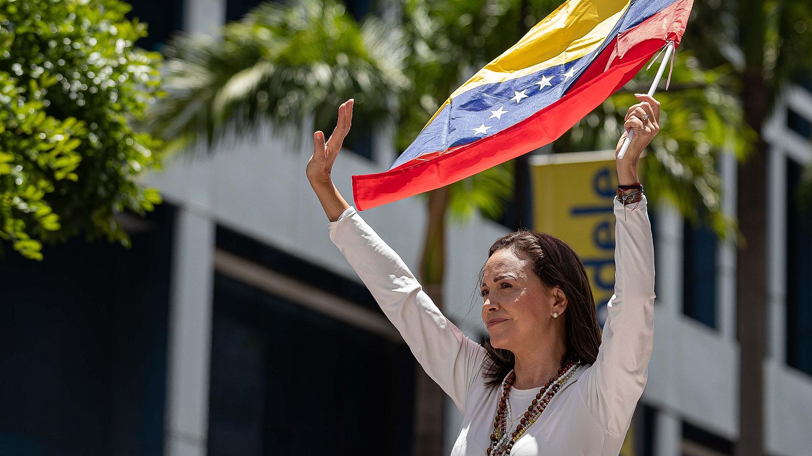 Corina Machado afirma que González Urrutia “luchará desde afuera”