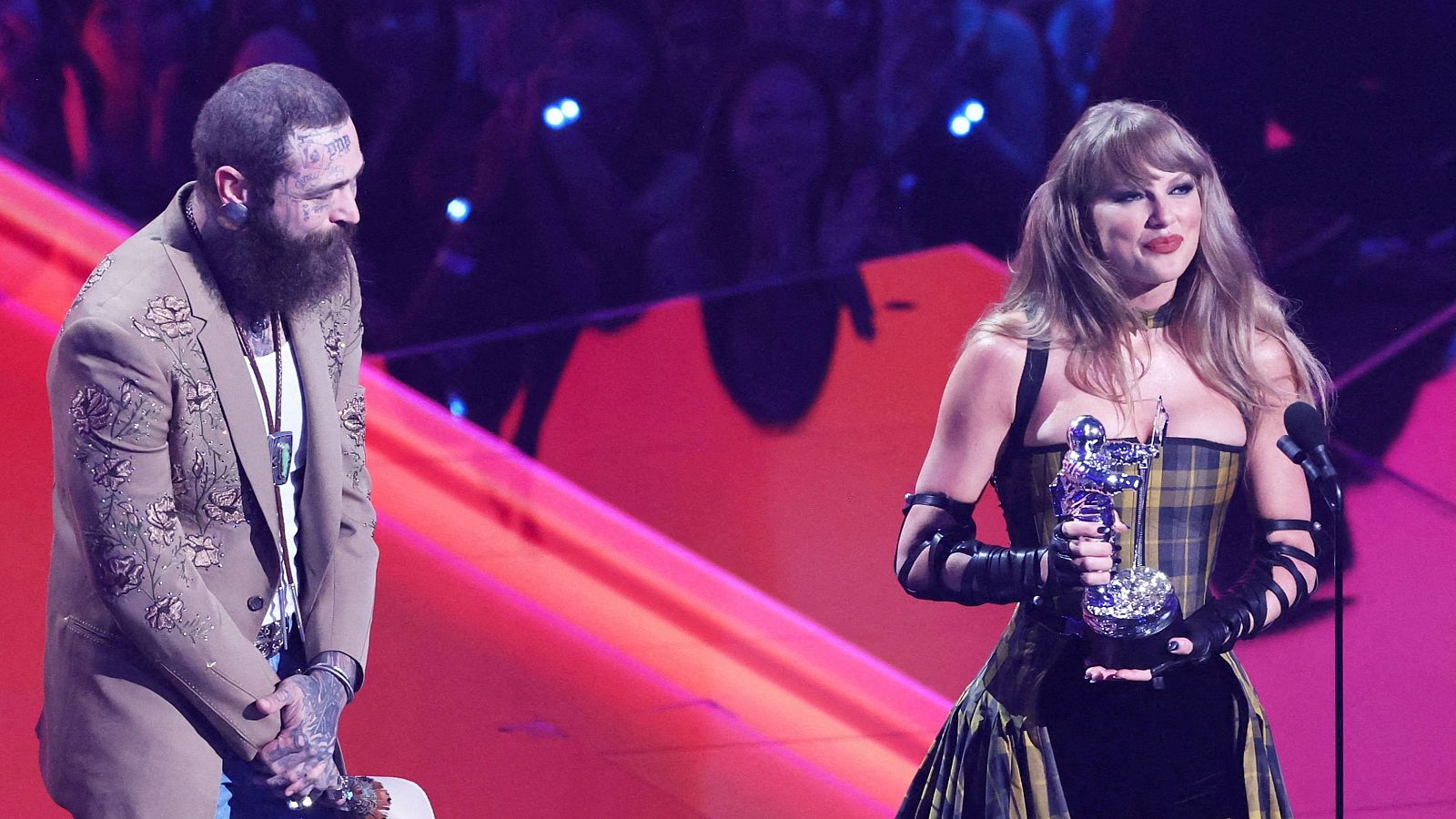 Taylor Swift gana siete premios MTV MVA