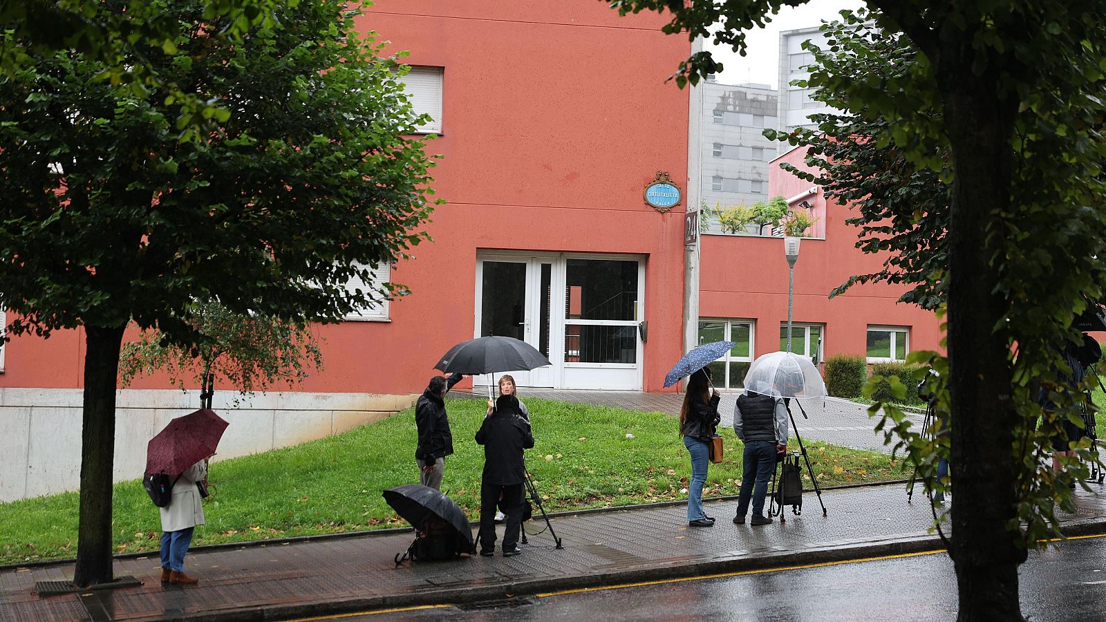 Inmueble en Bilbao donde un hombre de 34 años ha sido arrestado por el asesinato de su pareja