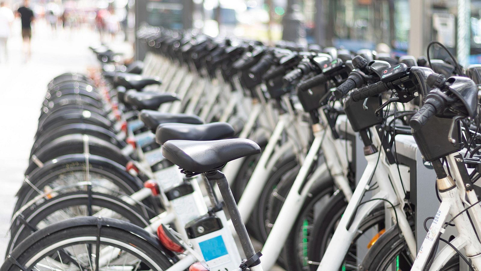 El Gobierno anuncia que subvencionará el uso de bicicletas públicas en ciudades con un plan de 20 millones de euros