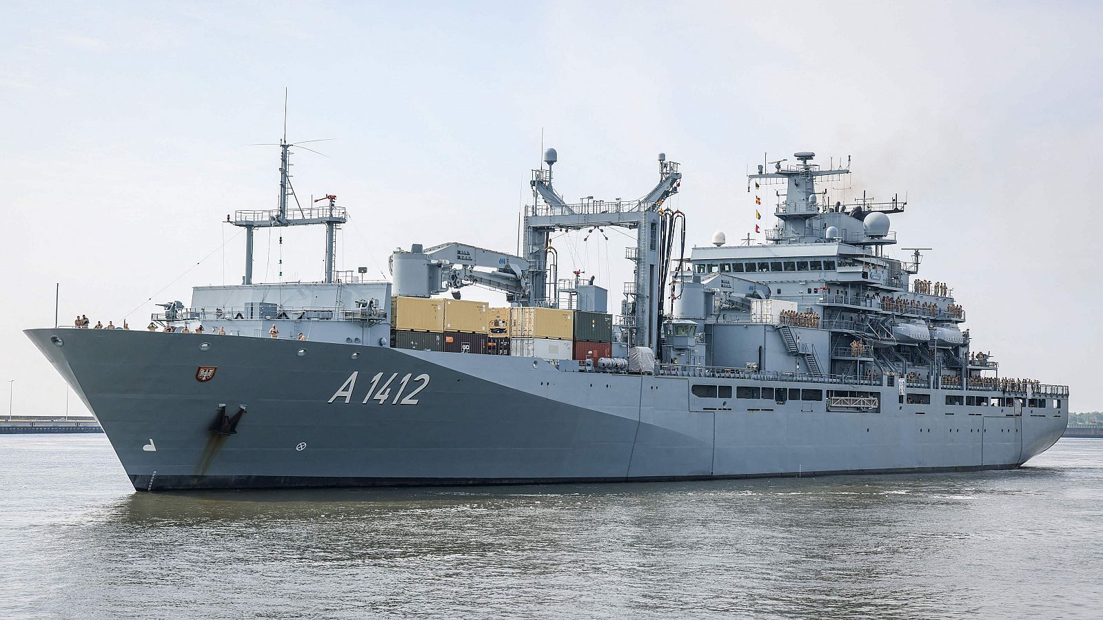 Imagen de archivo del buque Frankfurt am Main de la Armada alemana abandonando su puerto base de Wilhelmshaven rumbo al Despliegue Indo-Pacífico. Dos barcos de la armada alemana atraviesan el estrecho de Taiwán por primera vez en 22 años.