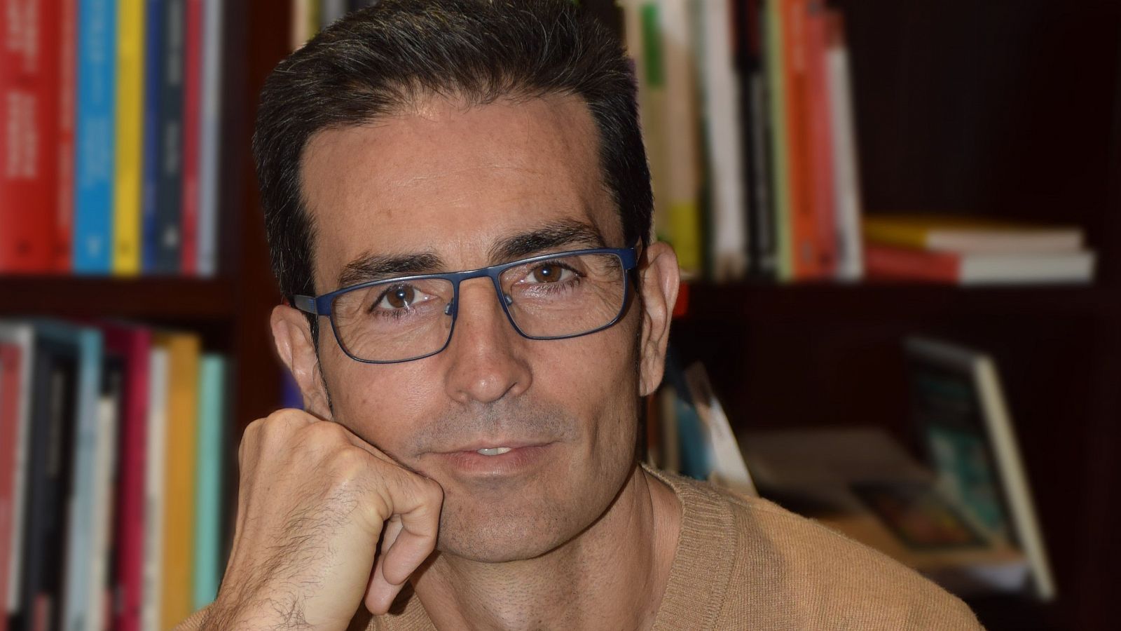 Francisco Villar, autor del libro "Sin pantallas, pienso y siento mejor".