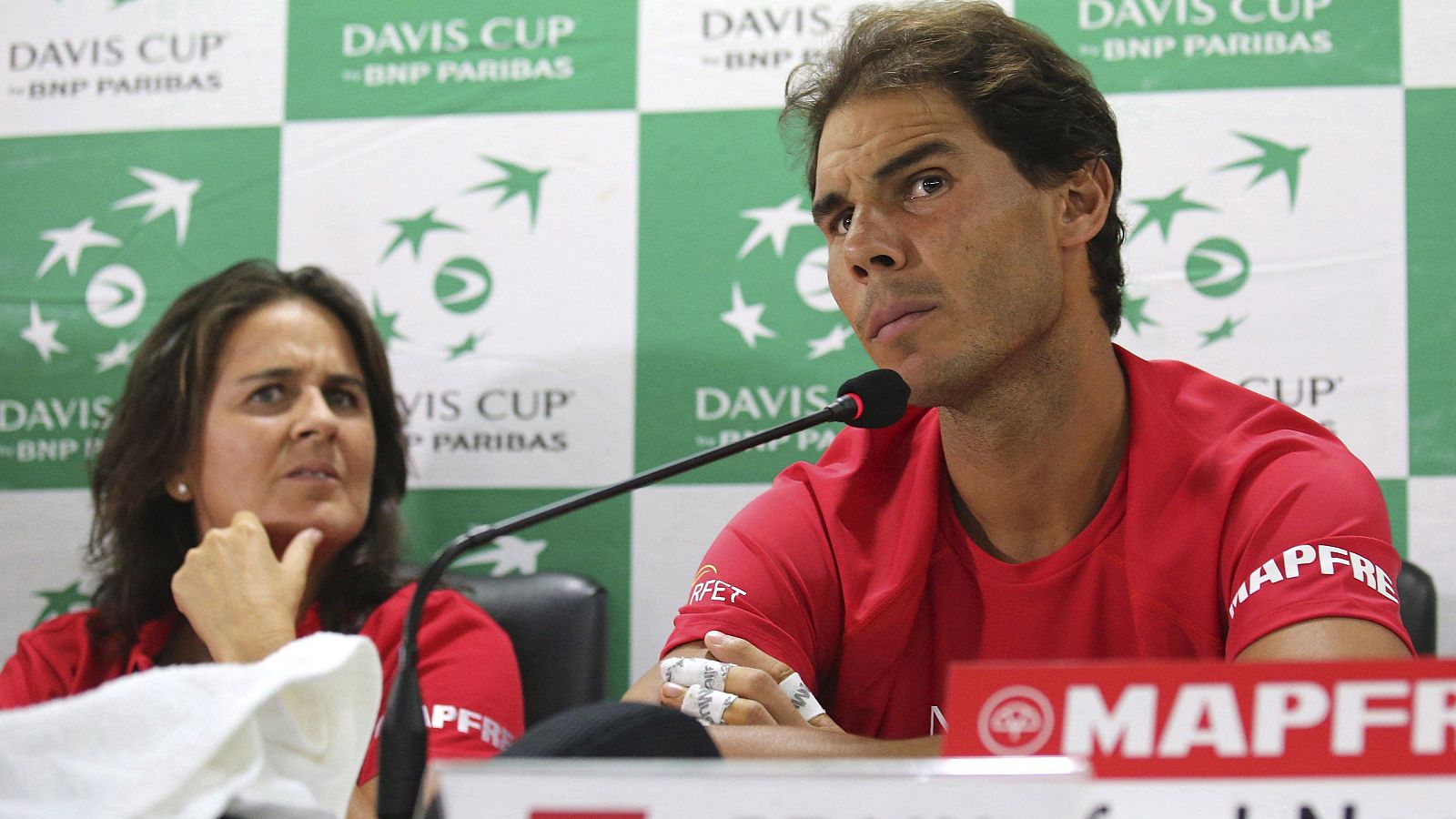 Conchita Martínez y Rafa Nadal en una eliminatoria de la Copa Davis cuando ella era capitana del equipo español en 2016