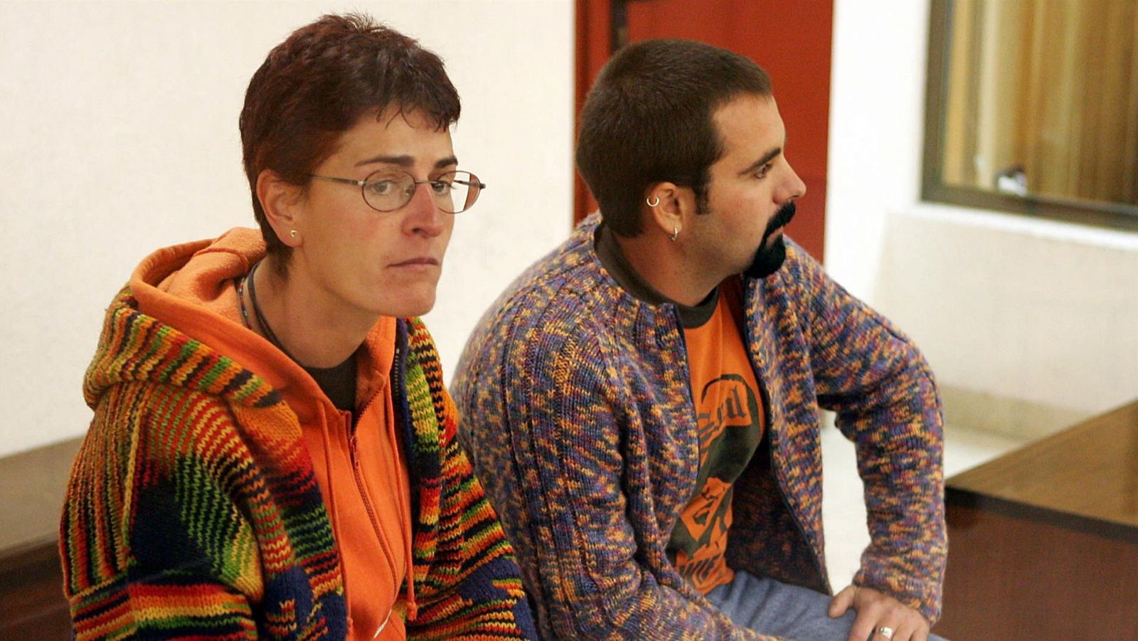 Ana Belén Egües y Aitor García Aliaga, miembros del 'Comando Madrid' en la sala de la Audiencia Nacional en 2005