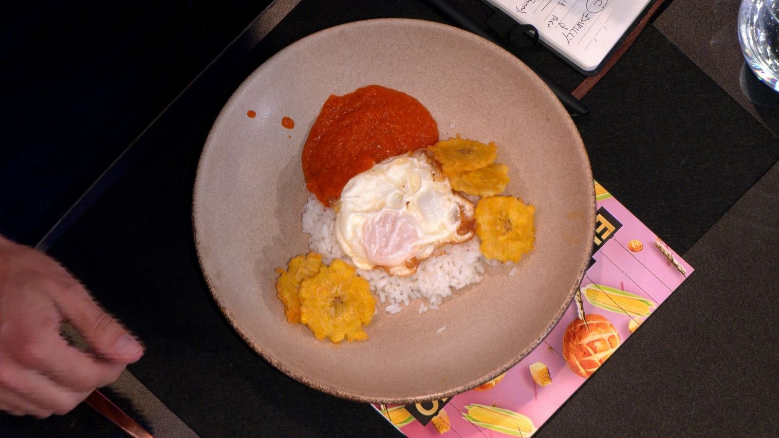 Arroz a la cubana con plátano frito