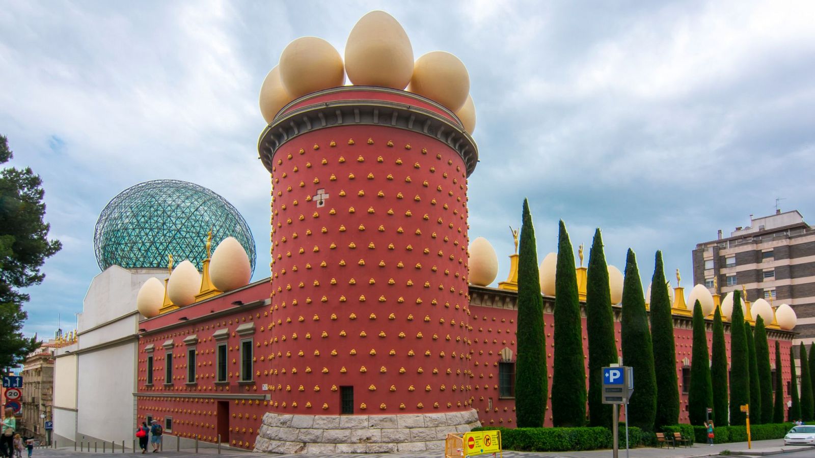 El Teatre-Museu Dalí de Figueres, una imatge creada pel pintor i que la seva obra ha fet universal