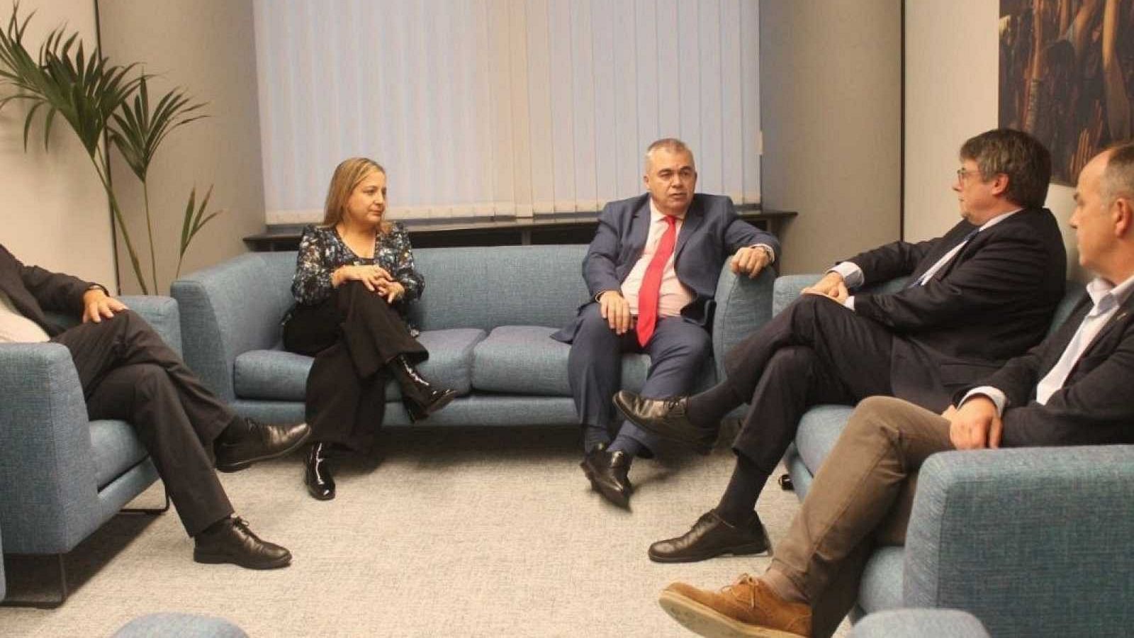 Santos Cerdán y Puigdemont en la anterior reunión que mantuvieron ambos en octubre de 2023