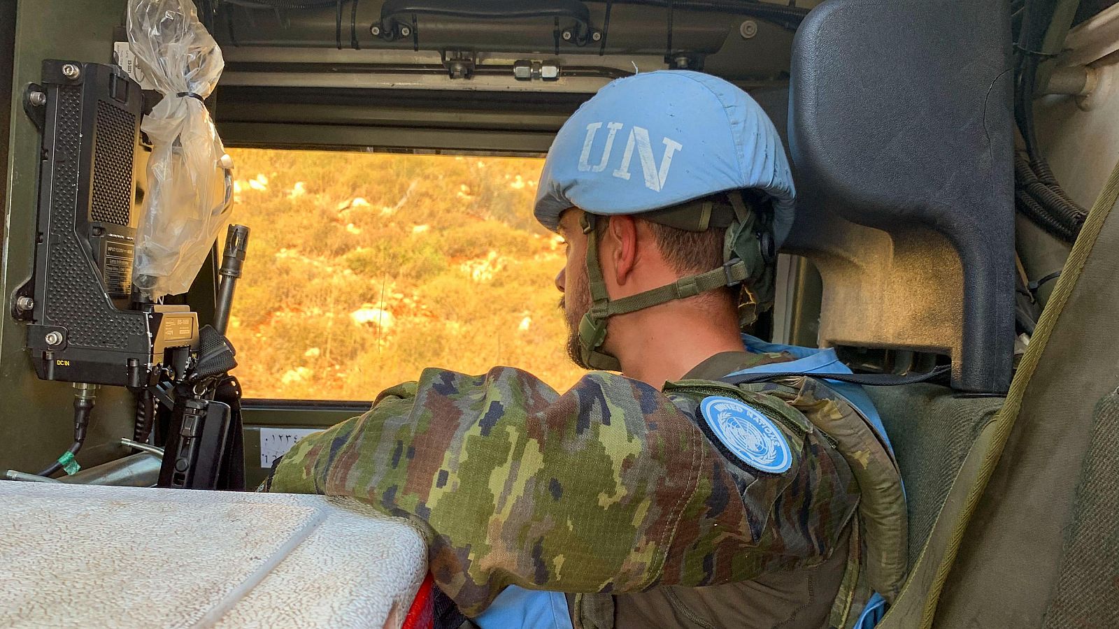 Un militar español durante una patrulla de la misión de paz de la ONU en el Líbano (FINUL)