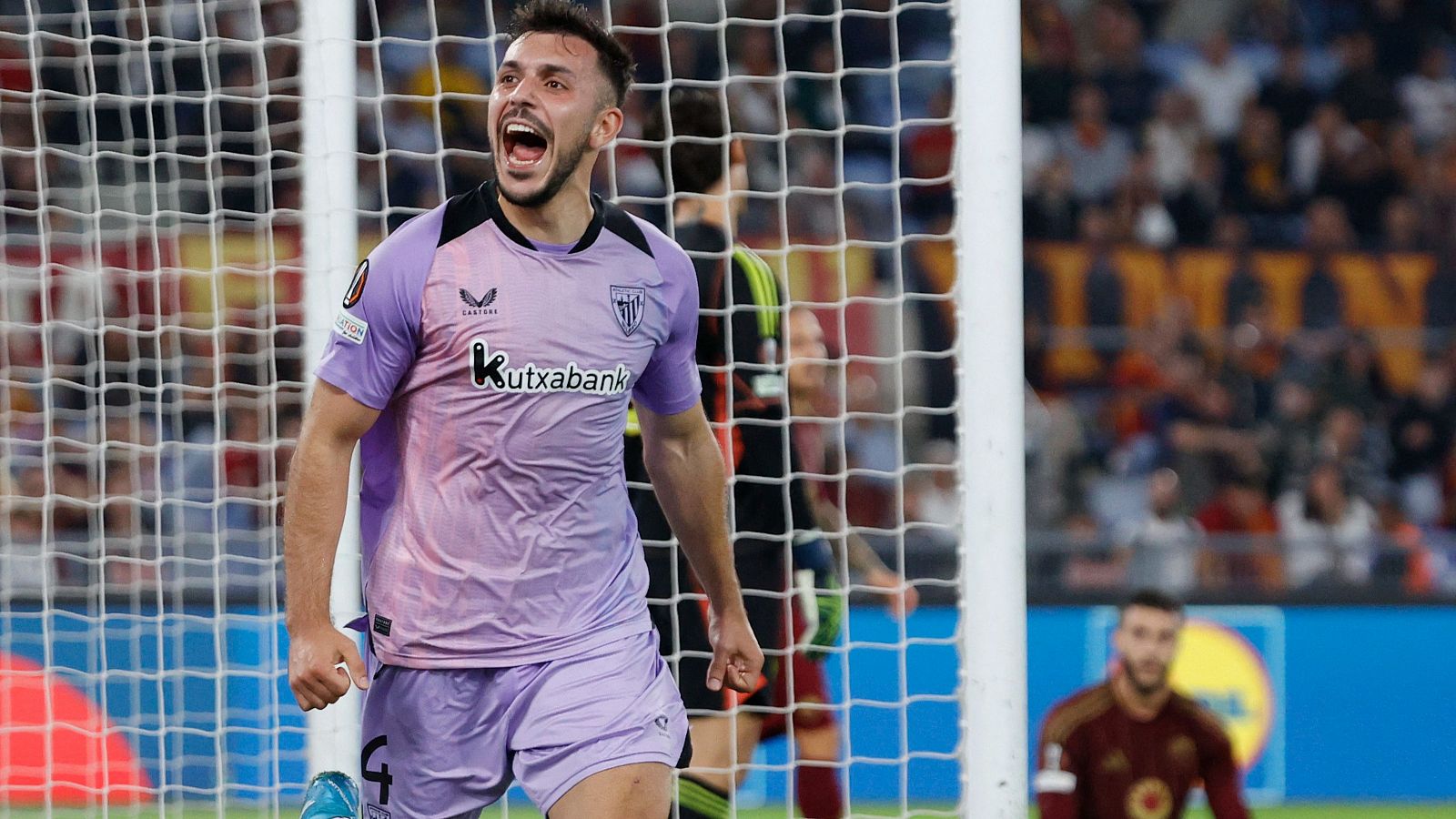 Aitor Paredes celebra su gol a la Roma