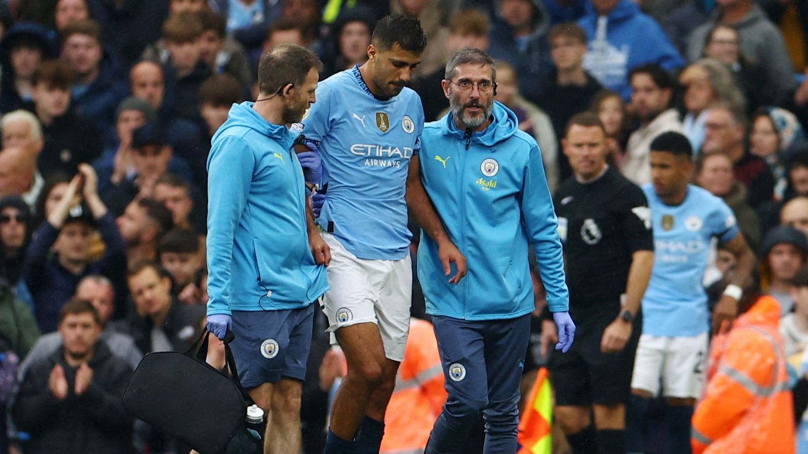 Rodri Hernández, operado con éxito de su lesión de rodilla