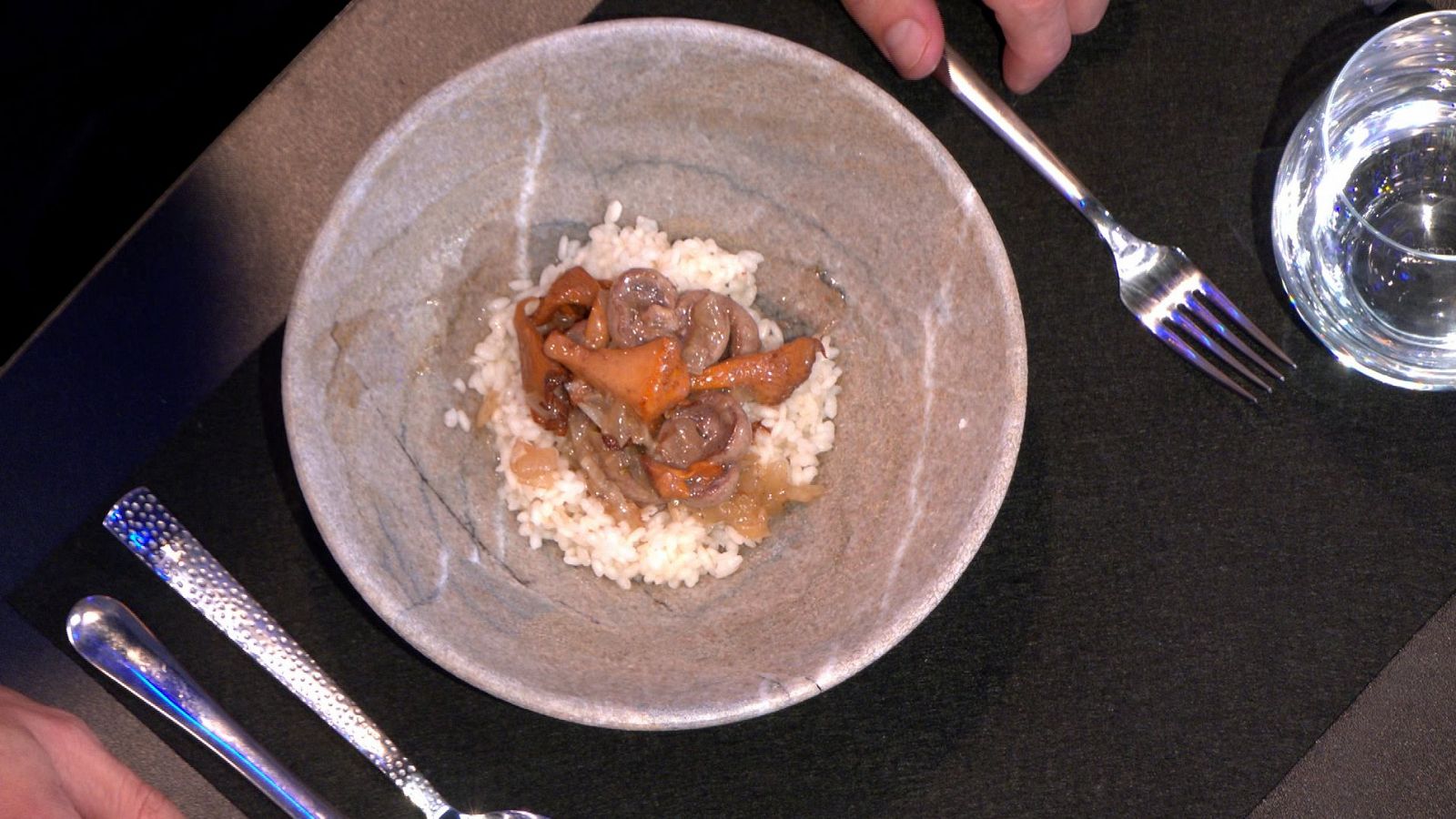 Riñones de cordero al Jerez con arroz