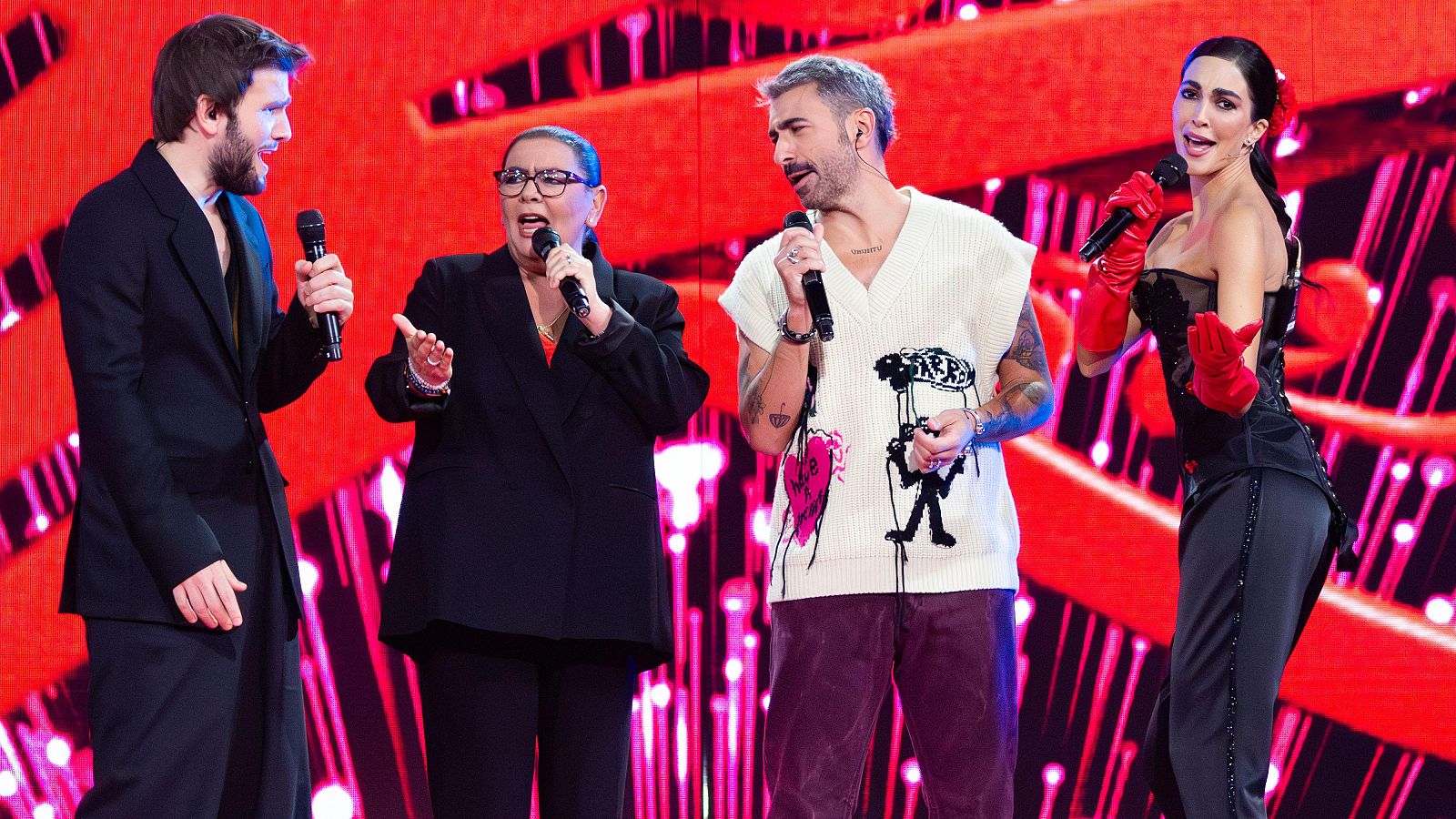 Rayden, Lucas Vidal, Rocío Muñoz y María del Monte en el estreno de La Bien Cantá