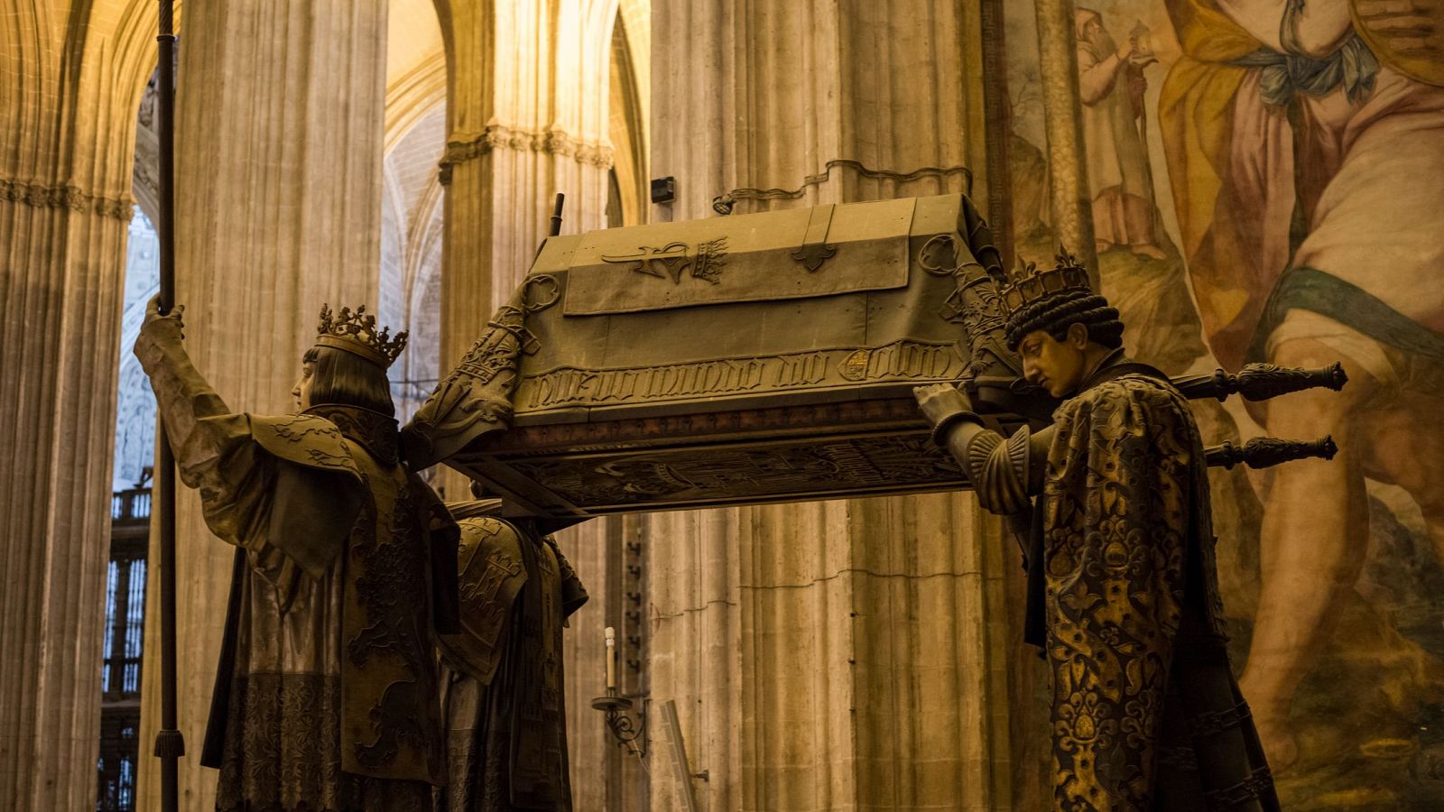 Tumba de Cristóbal Colón en la Catedral de Sevilla. ¿Dónde están verdaderamente los restos del almirante? ¿España o República Dominicana?