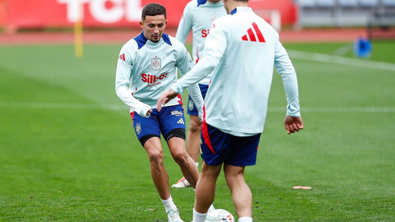 Yéremi Pino, baja en la selección