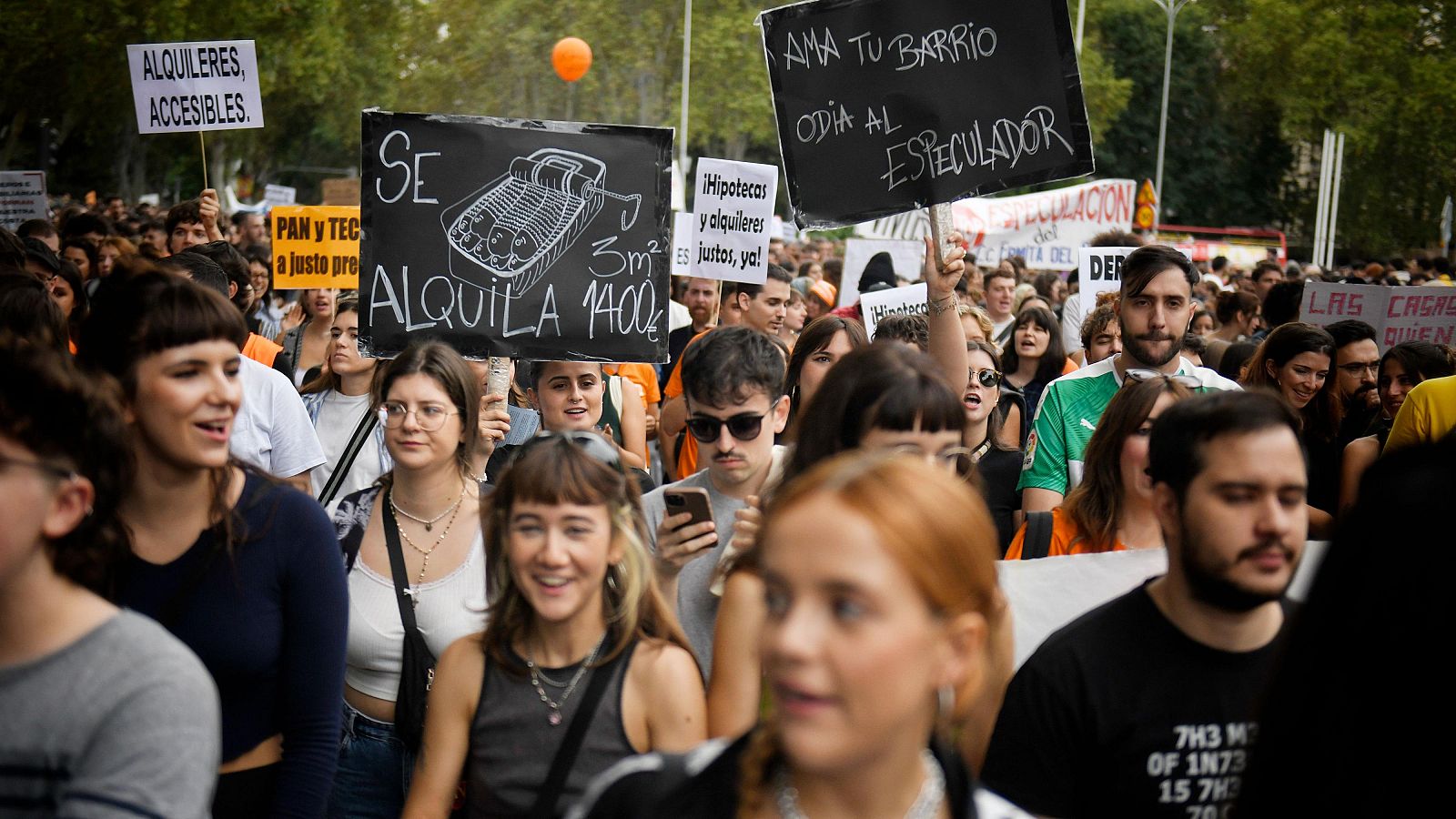 Miles de personas se manifestaron por la vivienda en Madrid el pasado domingo